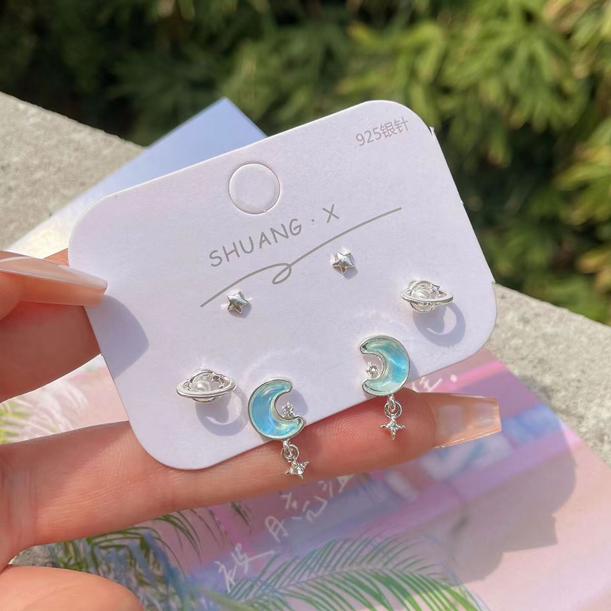 Sweet and cool, dazzling laser aurora moon stud earrings set for women, silver needle, simple and niche star earrings wholesale in Yiwu Specification drawing