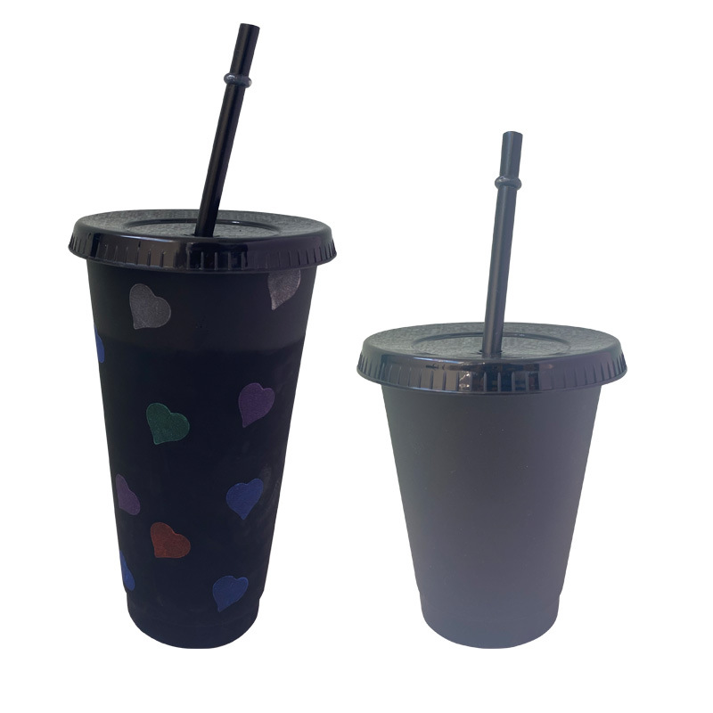 700ml in-stock temperature-sensitive heart-shaped color-changing cup, plastic pure black straw cup, cold-changing plastic straw cup, customizable available Item Picture