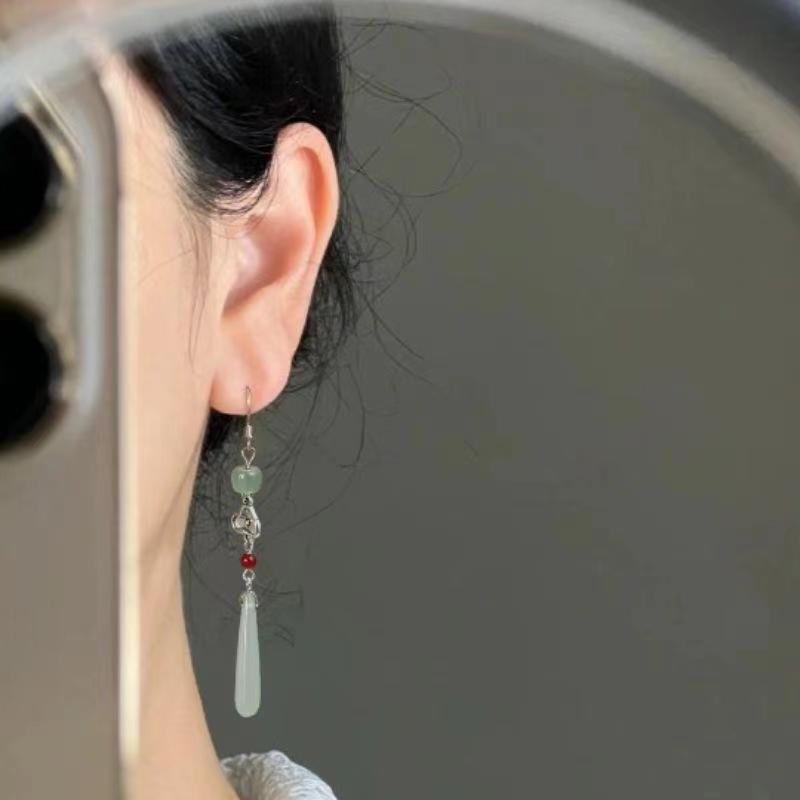 New Chinese-style Song Dynasty ethnic style Su earrings, women's national style cool earrings, retro ancient-style cheongsam and Hanfu earrings details Picture