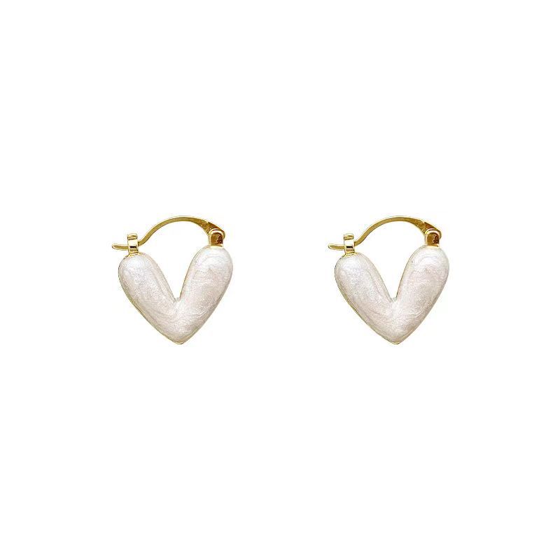 The 2025 new light luxury and niche s925 glazed heart-shaped stud earrings for women are French high-end, niche, fashionable, exquisite and versatile Item Picture