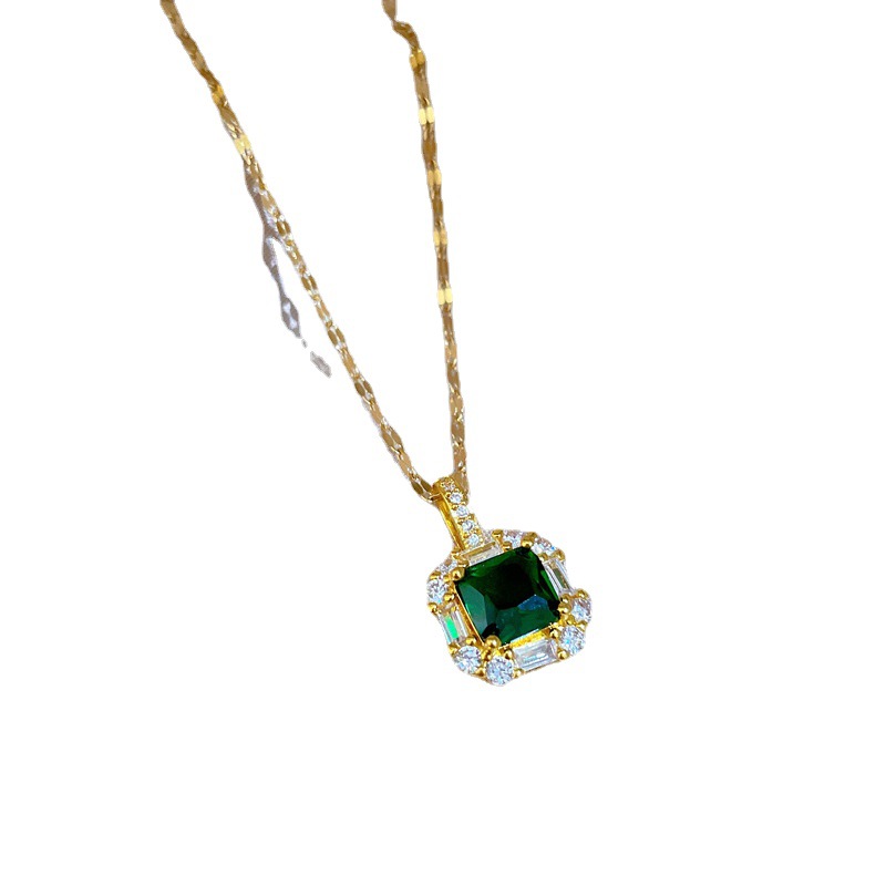【 Titanium Steel 】 Light luxury slightly inlaid real gold zircon full diamond necklace for women, new collarbone chain, light luxury and niche design sense Item Picture