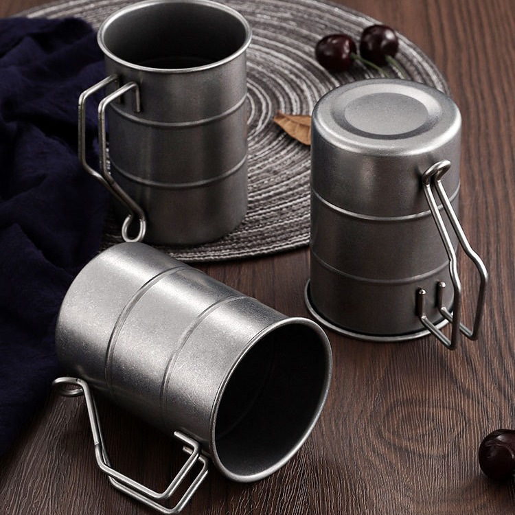 Retro industrial-style beer mugs, 304 stainless steel mugs, coffee cups, aged outdoor camping wooden barrels and cups Application Scenario