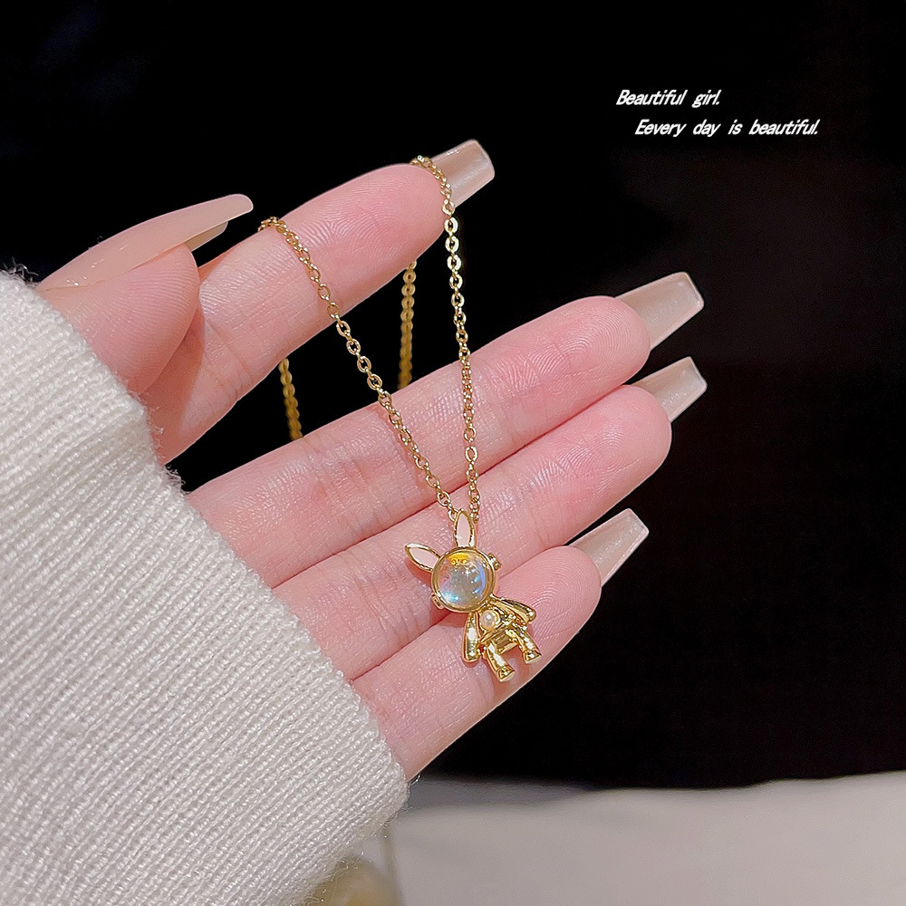 The design sense space rabbit necklace is a versatile, niche, and light luxury pendant for women. It's a new and fashionable bestseller. Wholesale of collarbone chain accessories details Picture