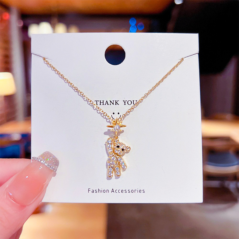 Light luxury sparkling diamond bear pendant, ins trendy hip-hop necklace, versatile and simple for women, 2025 new long collarbone chain full figure