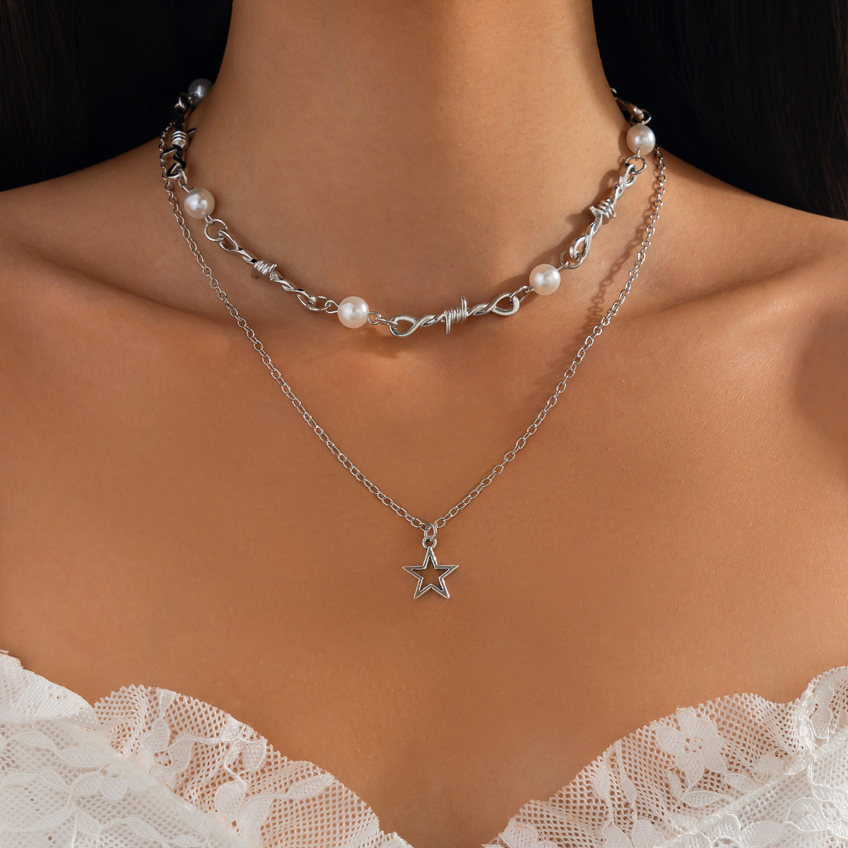 New style of cross-border European and American jewelry, InS-style five-pointed star alloy pendant collarbone chain, fashionable pearl multi-layer necklace full figure