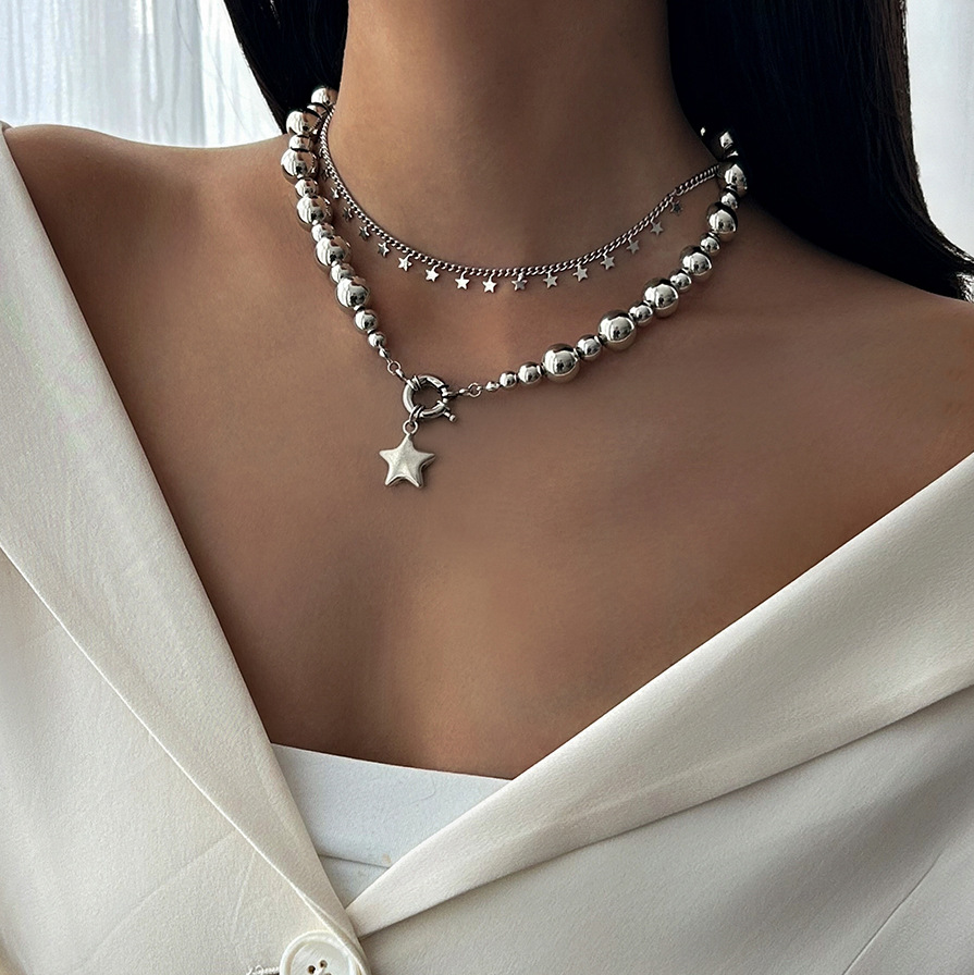 European and American cross-border jewelry: simple five-pointed star alloy pendant Necklace, fashionable CCB beads Necklace new products full figure