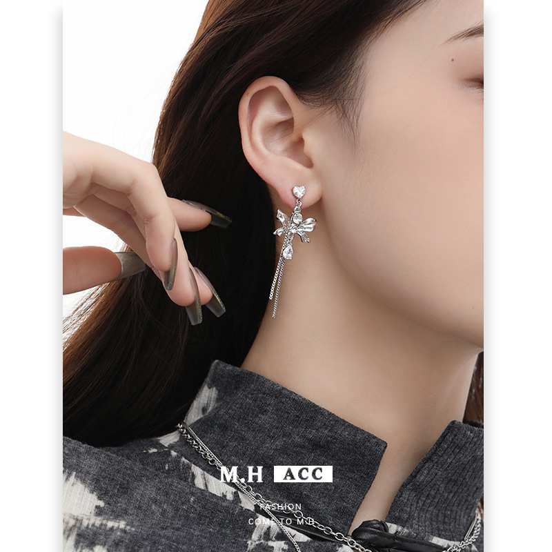 Cold style bow earrings 925 autumn/winter, simple design sense earrings, high-end sense, niche original stud earrings wholesale Specification drawing