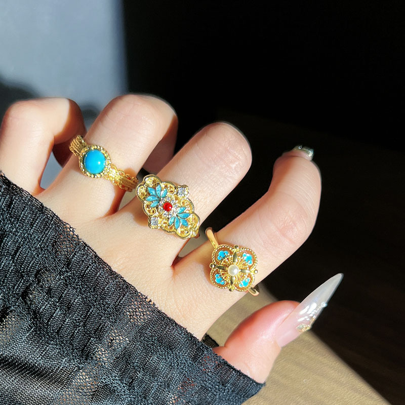 Vintage blue enamel drop glaze open ring with feminine charm, court-style lace, individual and light luxury ring Specification drawing