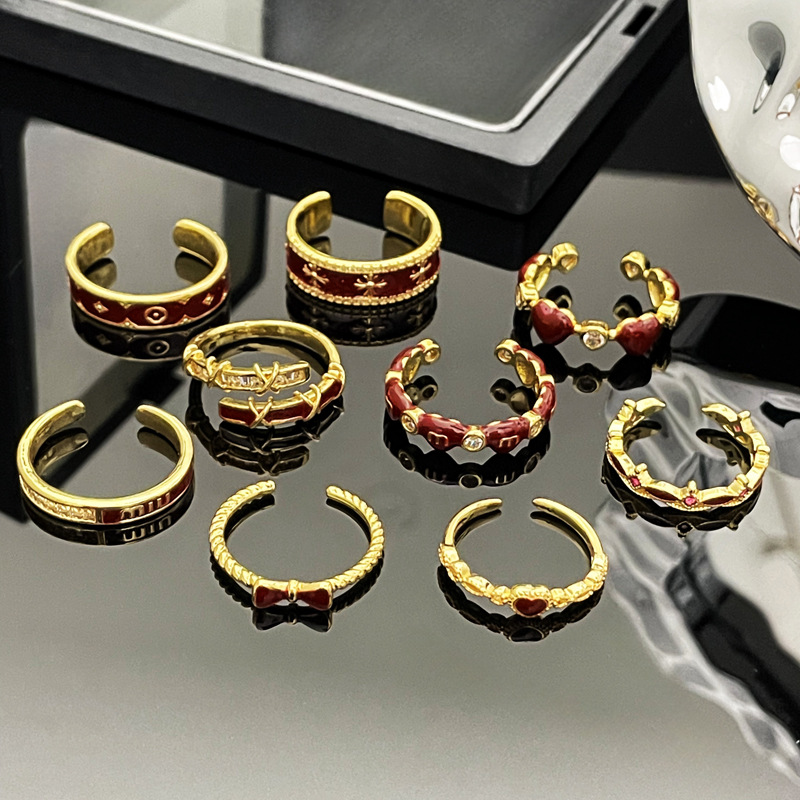 The sweet and cool enamel red drip glaze white open ring is a light luxury, exquisite and versatile, niche and high-end ring for women Specification drawing
