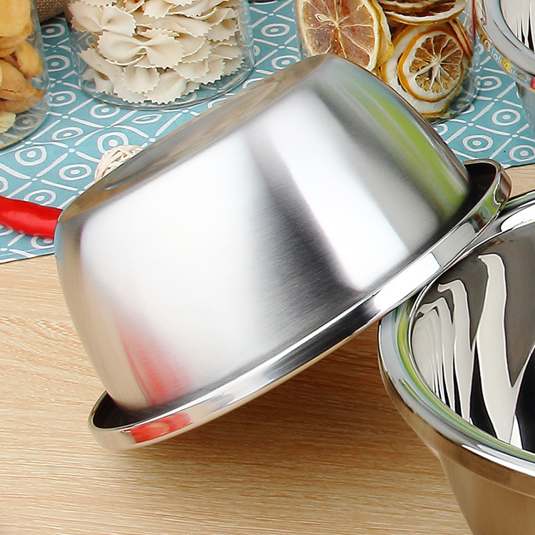 Factory direct sales of extra thick 1.0 non-magnetic stainless steel reverse-edge seasoning jars, stainless steel vegetable washbasins and soup basins Application Scenario