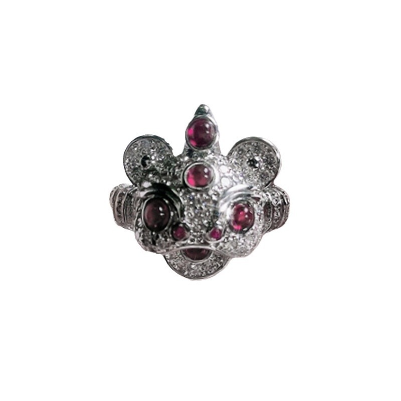 The unique, retro, fashionable and exaggerated opening ring of the lion dance is androgynous, hip-hop and punk. It's a versatile and cool food ring Item Picture