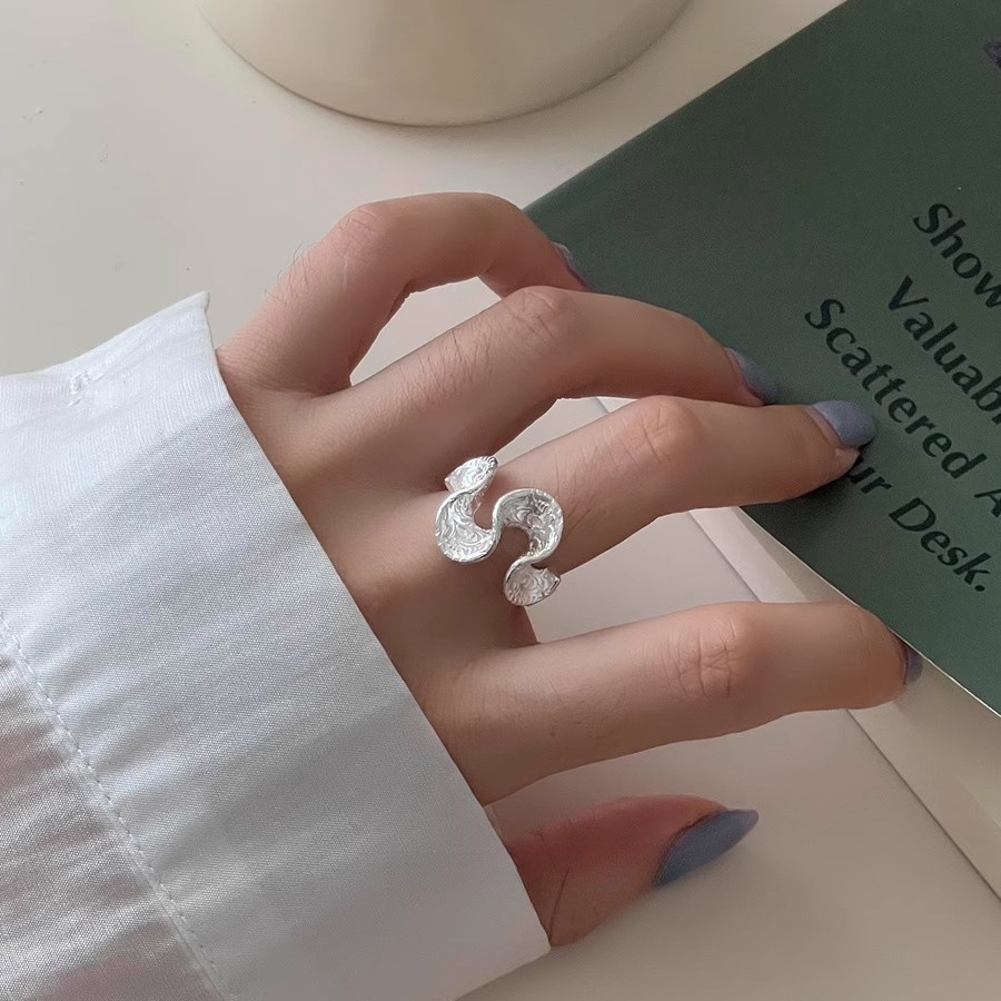 Tang Dynasty grass pattern wave-rolled ring for women, 925 silver, ins style, niche design, high-end feel, light luxury, versatile index finger ring Specification drawing