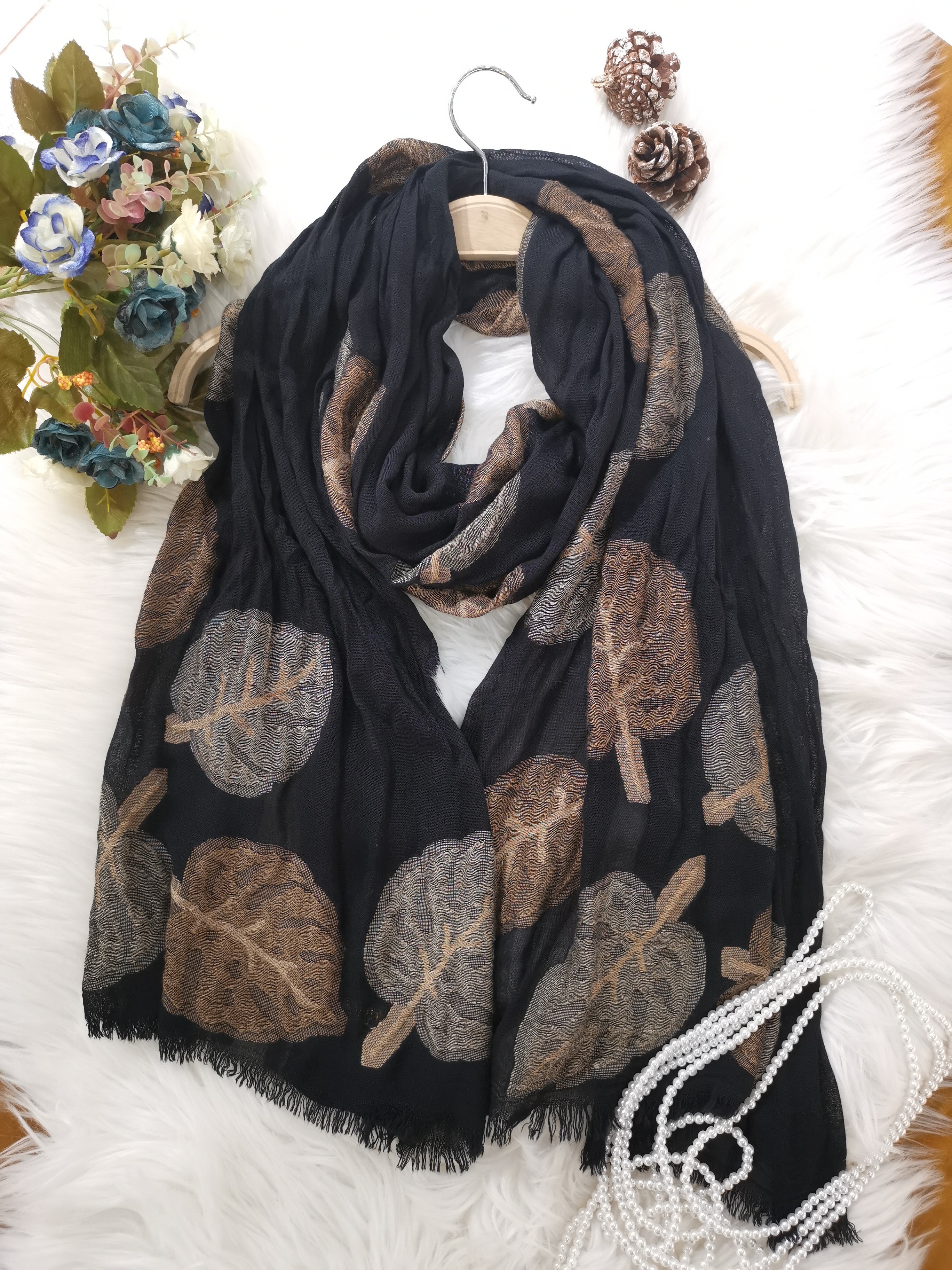 2025最新款畅销外贸人造棉黑色穆斯林头巾围巾女款长款中东阿拉伯包头巾优雅披肩详情3