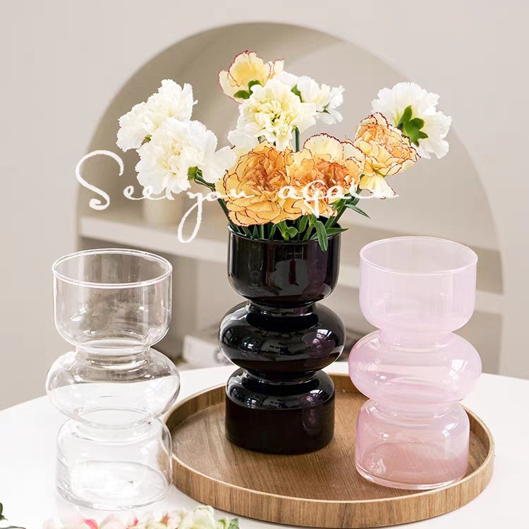 Creative irregular-shaped vases, irregular glass for home use, light luxury decorative items for living room dining tables, flower arrangements, hydroponic fresh flower vases full figure