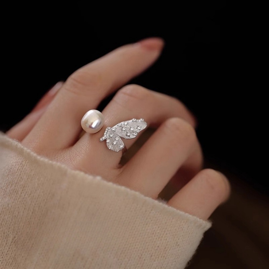 The new pearl butterfly opening ring for women, s925 sterling silver, features a unique, light luxury and high-end design, and is a versatile ring Specification drawing