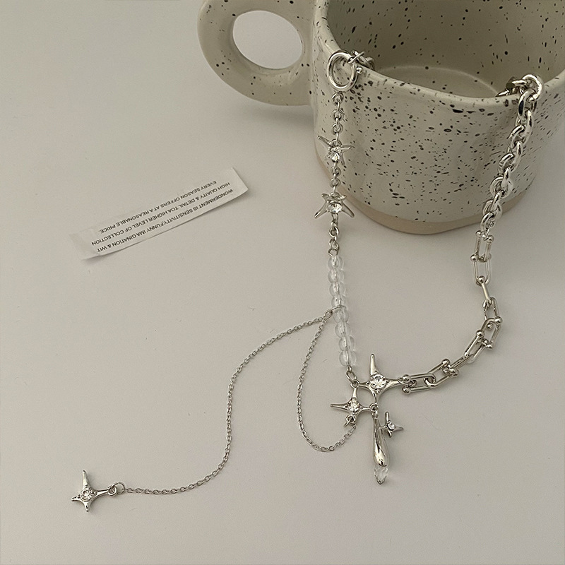 Millennium Spice Girl necklace, a niche design for women, sweet and cool accessory, collarbone chain, cool and simple sweater chain details Picture