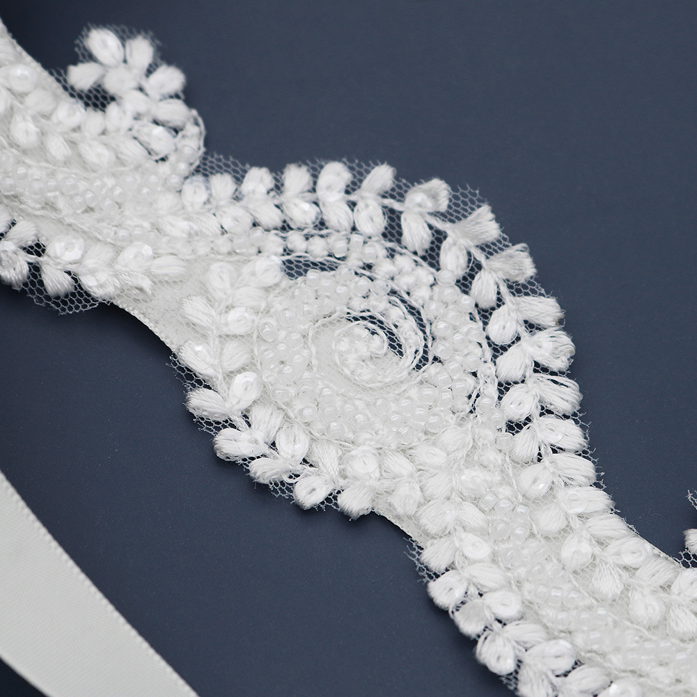 Korean-style bride's hair accessory, fabric lace headband, super fairy-like satin headband, retro wedding dress photo accessory headband details Picture