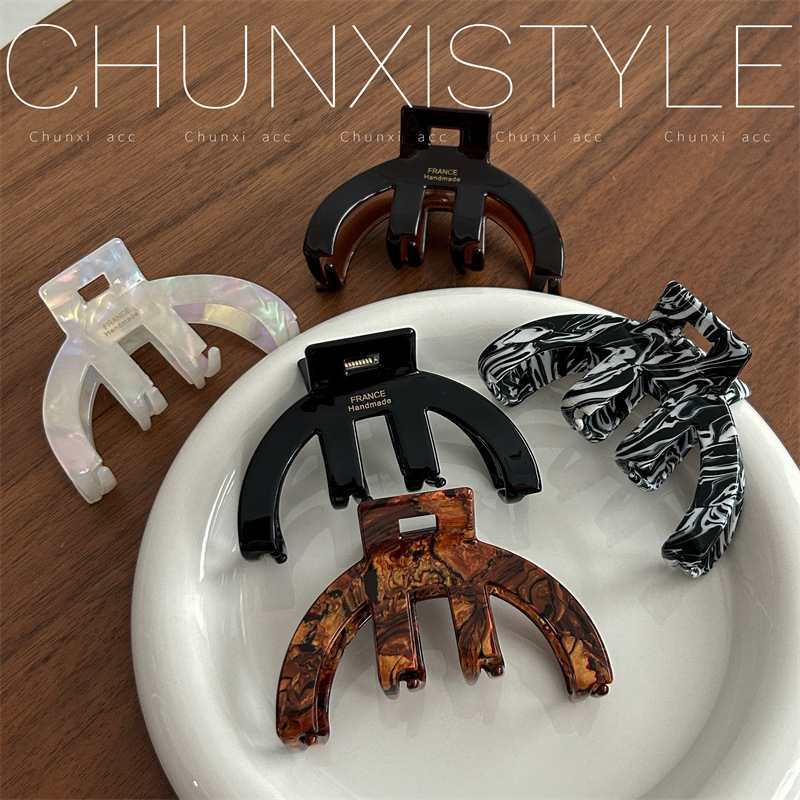 ins Simple semi-circular acetate hair clip for women 2024 new high-end style, elegant shark clip at the back of the head details Picture