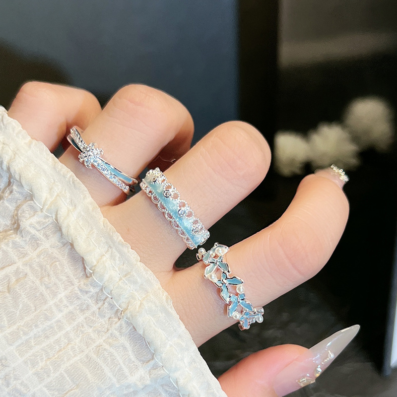 The 2025 bestseller blue enamel dynamic butterfly ring, a gentle and versatile silver-white ring with a cold feminine style details Picture