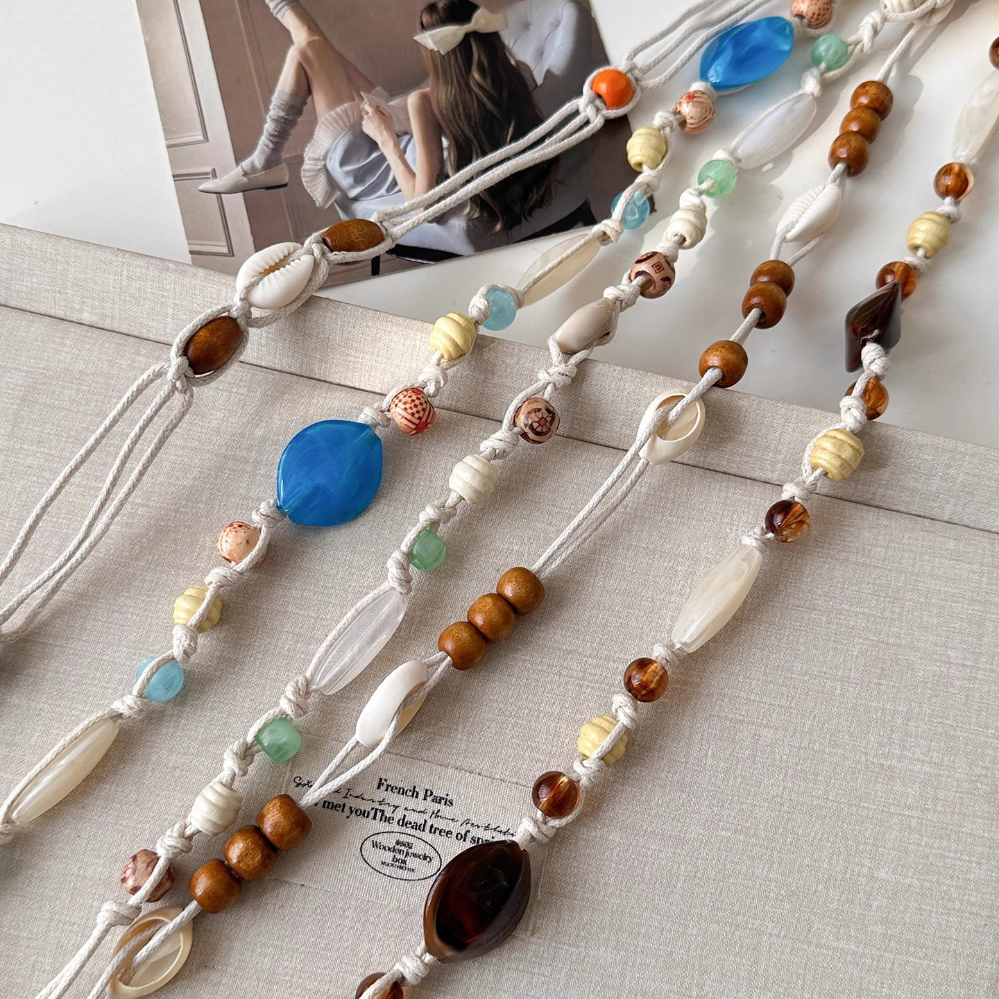 Bohemian braided beaded shell waist chain, women's design sense, ethnic style belt dress, waist-cinching accessory Application Scenario