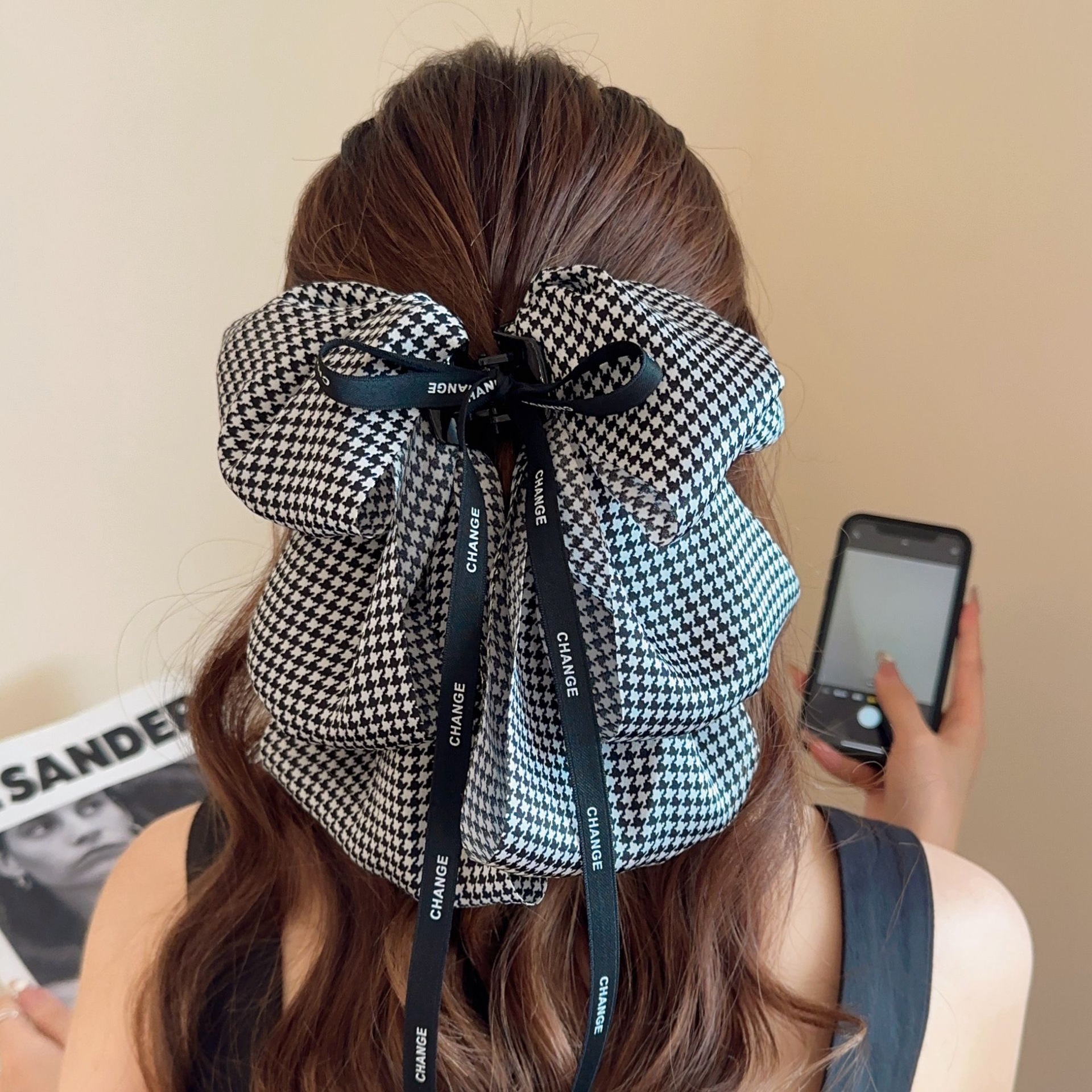 Korean-style super fairy thousand-bird checkered multi-layer bow grab clip with a high-end feel, semi-tied hair bun shark clip at the back of the head details Picture