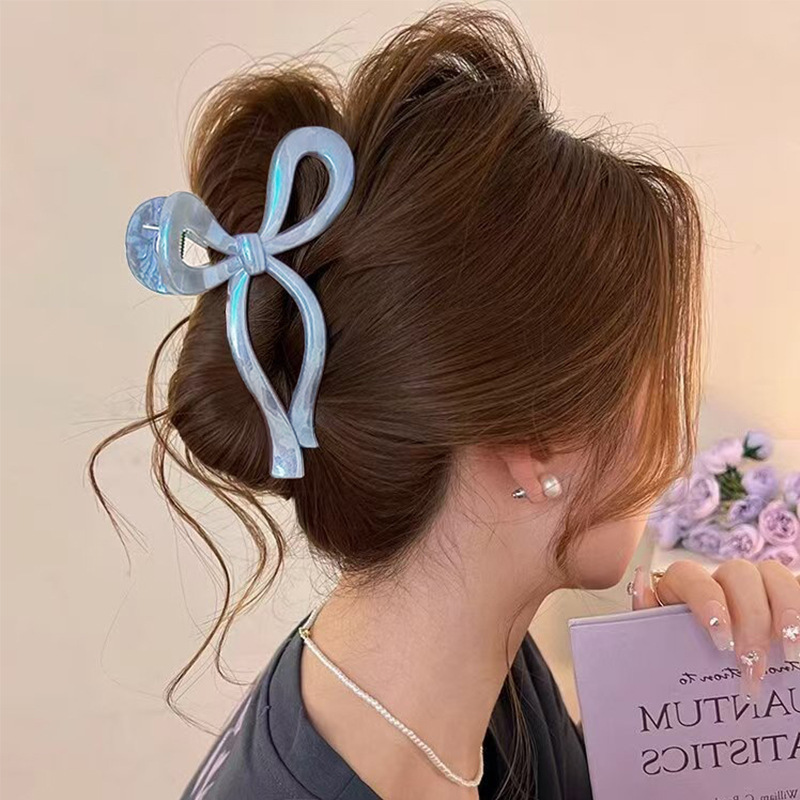 Pearlescent ribbon bow clip for women with a high-end look 2025 new large shark clip with a generous amount of hair at the back of the head Application Scenario