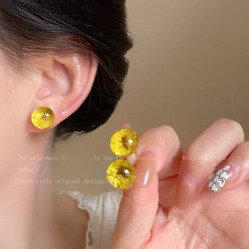 Handmade dried flower glass earrings for girls, a new bestseller in 2025, sweet stud earrings, elegant, light luxury and high-end earrings Specification drawing