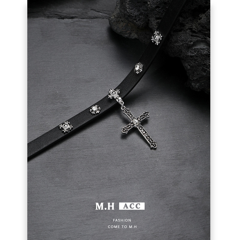 y2k punk-style cross choker necklace for women, high-end hip-hop rock leather neckchain, elegant collarbone chain Specification drawing