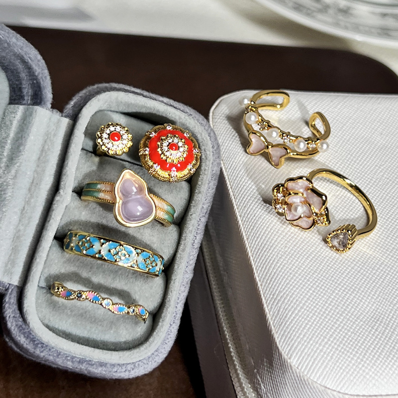 Sweet and cool flower bow enamel elegant open ring for women on Instagram, cold style, niche design sense, light luxury ring Specification drawing