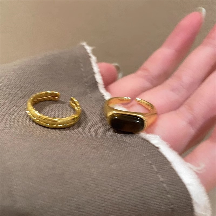 Retro golden wheat ear tiger's eye open ring, women's plain ring, index finger ring, light luxury and niche design, high-end ring details Picture