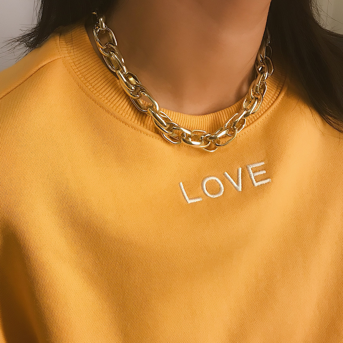 European and American cross-border accessories, punk retro, versatile short necklaces, women's simple twisted thick chain, personalized necklace details Picture