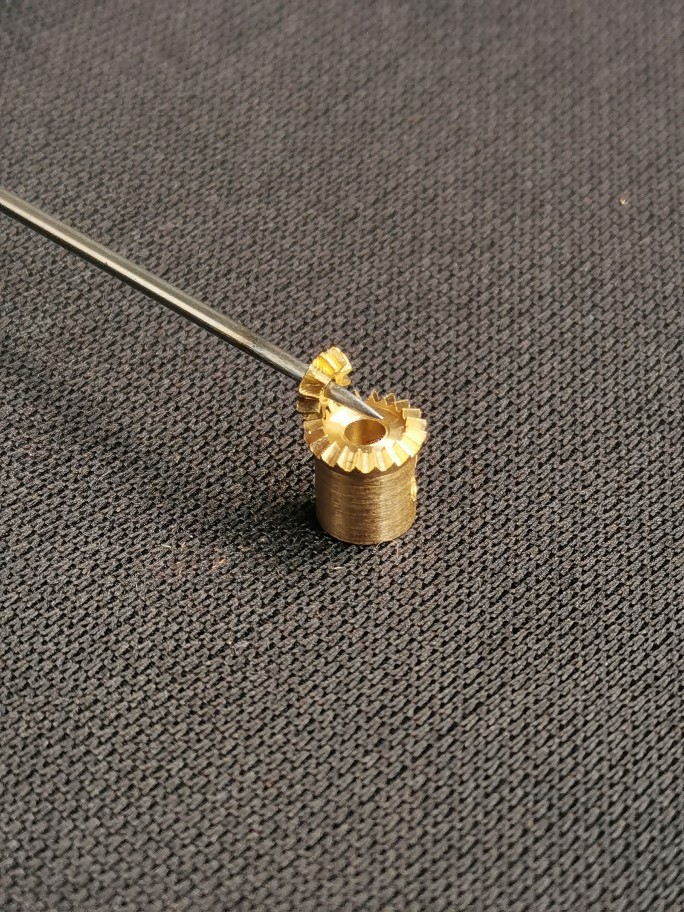 0.3 mold bevel gear 90-degree 1:2 transmission 10-tooth / 20-tooth bevel gear model car model micro diy modification car full figure