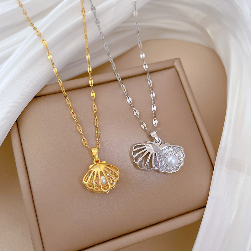 【 Titanium Steel 】 Light luxury full diamond slightly inlaid zircon perforated shell pearl necklace, copper-plated real gold pendant, ins style full figure
