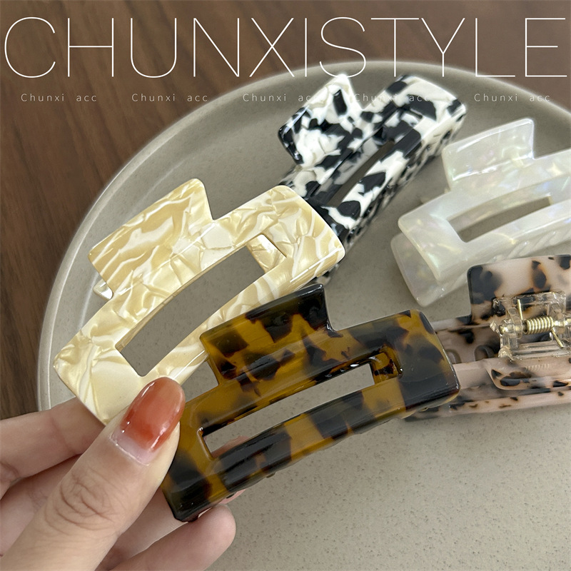 Korean hair accessory, female summer leopard print updo hair clip, French exquisite mermaid color hair clamp, medium-sized back head bun Specification drawing