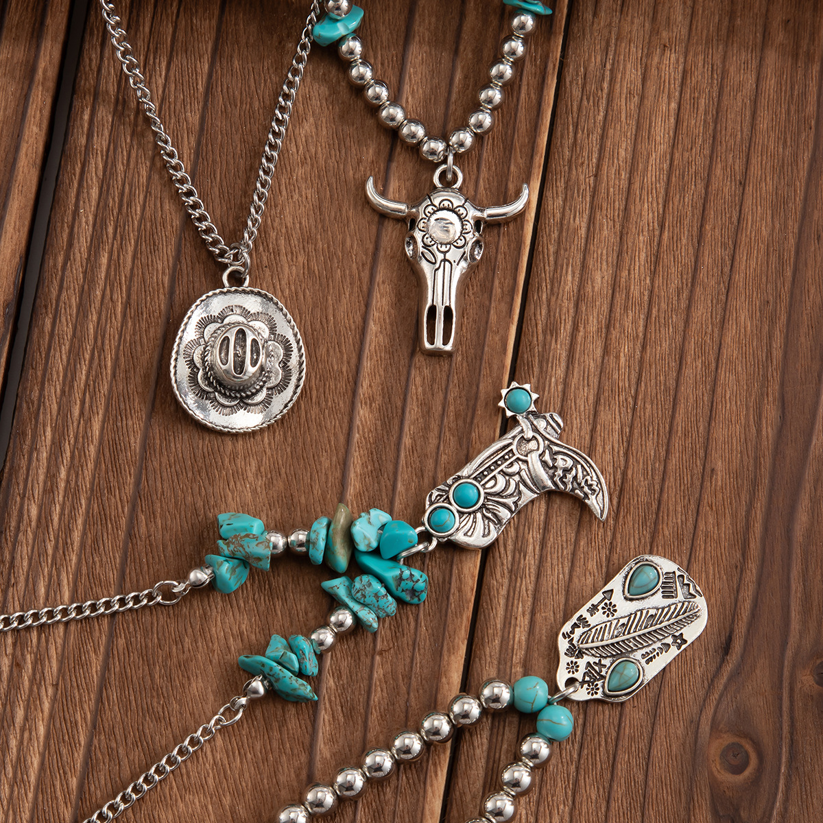 European and American cross-border jewelry, inS-style turquoise denim necklace set, punk alloy multi-layer collarbone chain Application Scenario