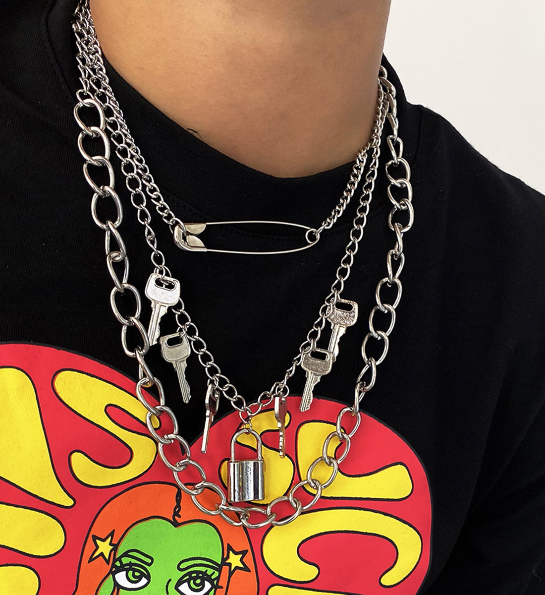 European and American cross-border jewelry creative pin lock-shaped element necklace, exaggerated multiple key thick chain necklace full figure