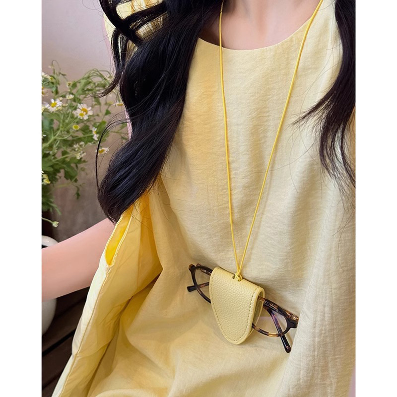 Dopamine magnetic leather halter glasses, necklace, women's sunglasses, lanyard, decorative accessories, long chain, sweater chain Item Picture