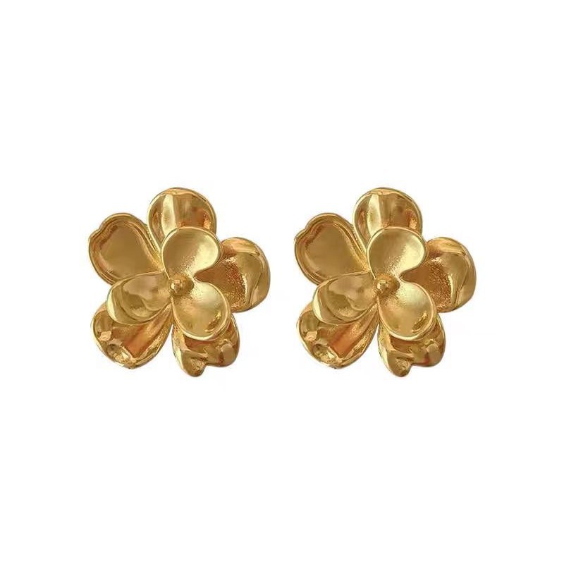 Springtime golden textured flower stud earrings for women, French retro, fresh, fashionable, exquisite and high-end, versatile earrings Item Picture