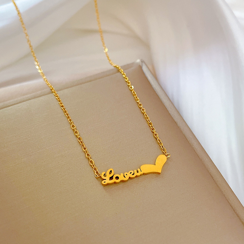 【 All-titanium Steel 】 Letter heart personalized minimalist style furnace real gold necklace, female Instagram influencer collarbone chain matching Application Scenario