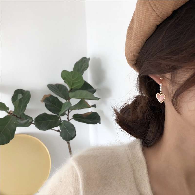 Summer pearl pink heart-shaped earrings, a unique, versatile and high-end look, 925 silver stud earrings for women, no ear piercings, ear clips details Picture
