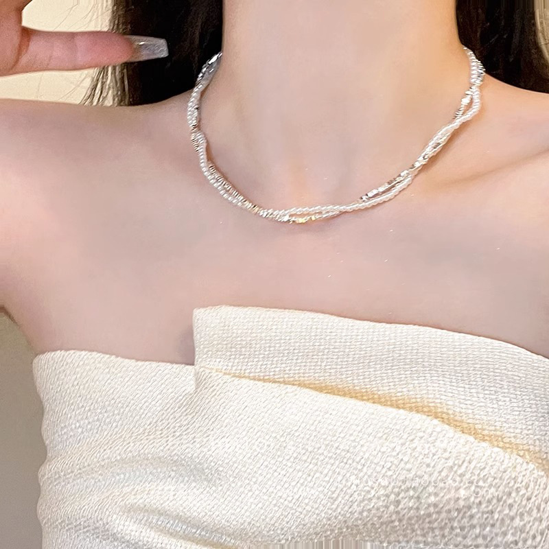 Double-layer silver pearl wound necklace for women, a unique and retro style, simple and versatile, elegant necklace and collarbone chain details Picture