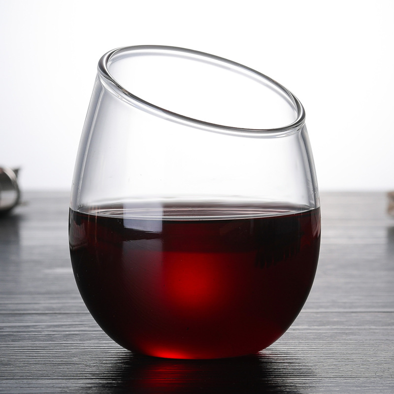 High borosilicate beveled glass cups, fashionable juice cups, large-capacity creative red wine glasses, high-temperature resistant glass cups full figure