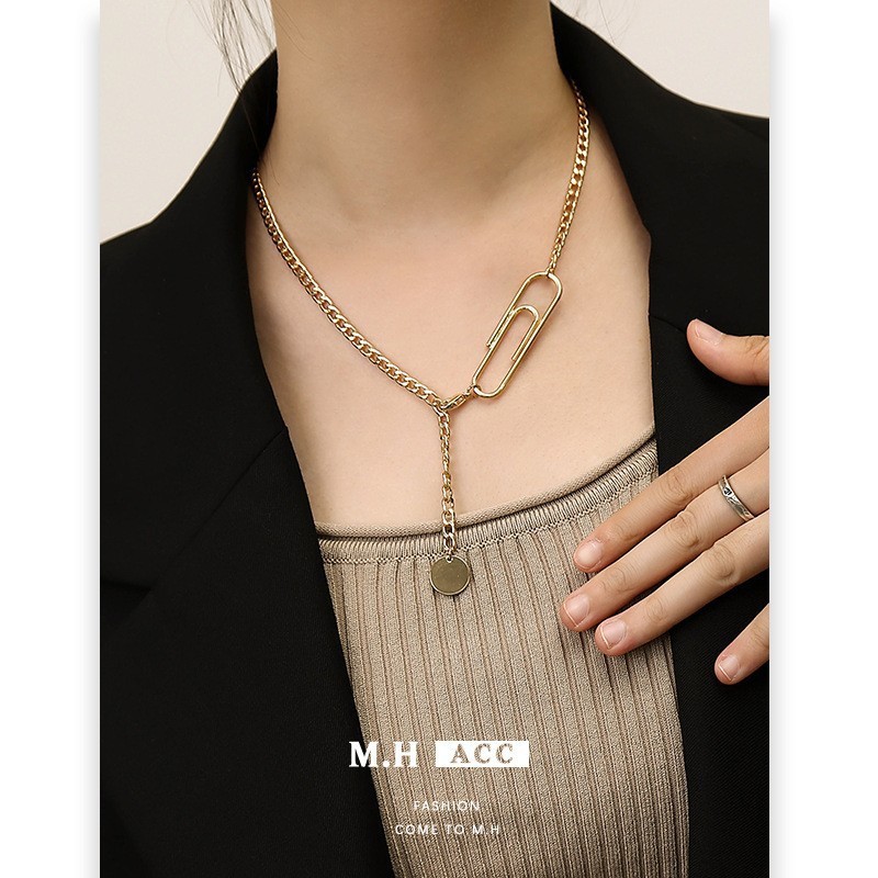 Paperclip necklace accessories for women, with a light luxury, niche and high-end feel, collarbone chain, cold style and individual neck chain wholesale Specification drawing