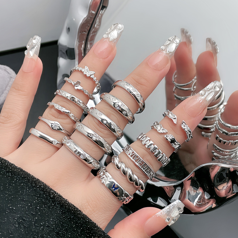 Simple and individual plain ring, small and versatile open ring, feminine androgynous style, niche design sense, layered food ring full figure
