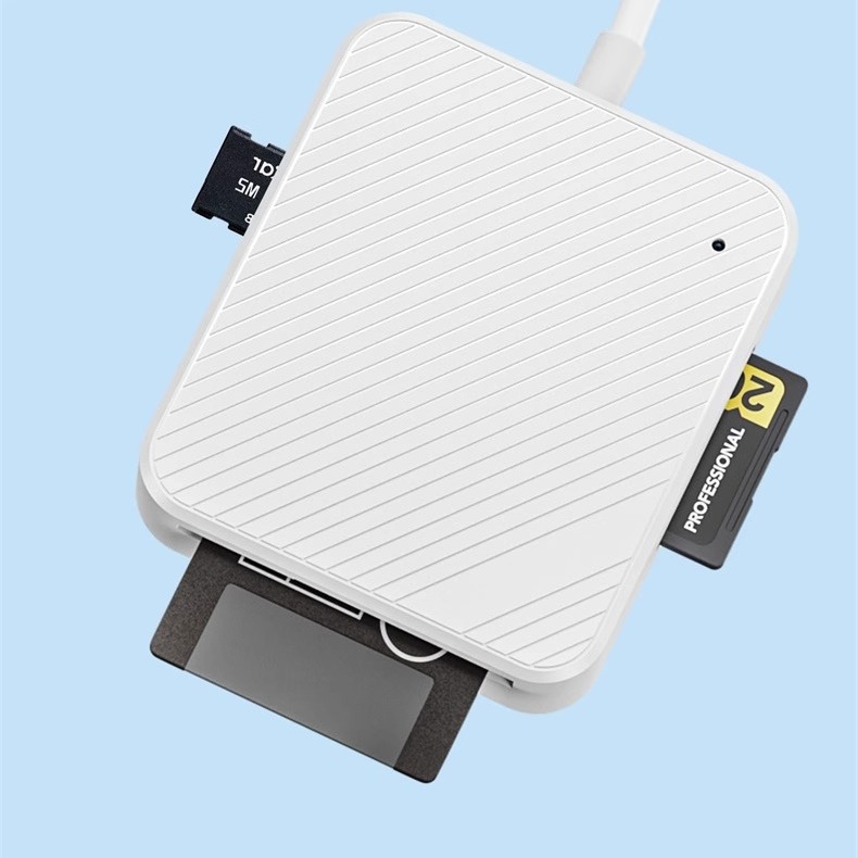 The SM card reader all-in-one is compatible with SONY m2 memory, Canon cameras, SD large cards, Fujifilm and Olympus XD cards Application Scenario