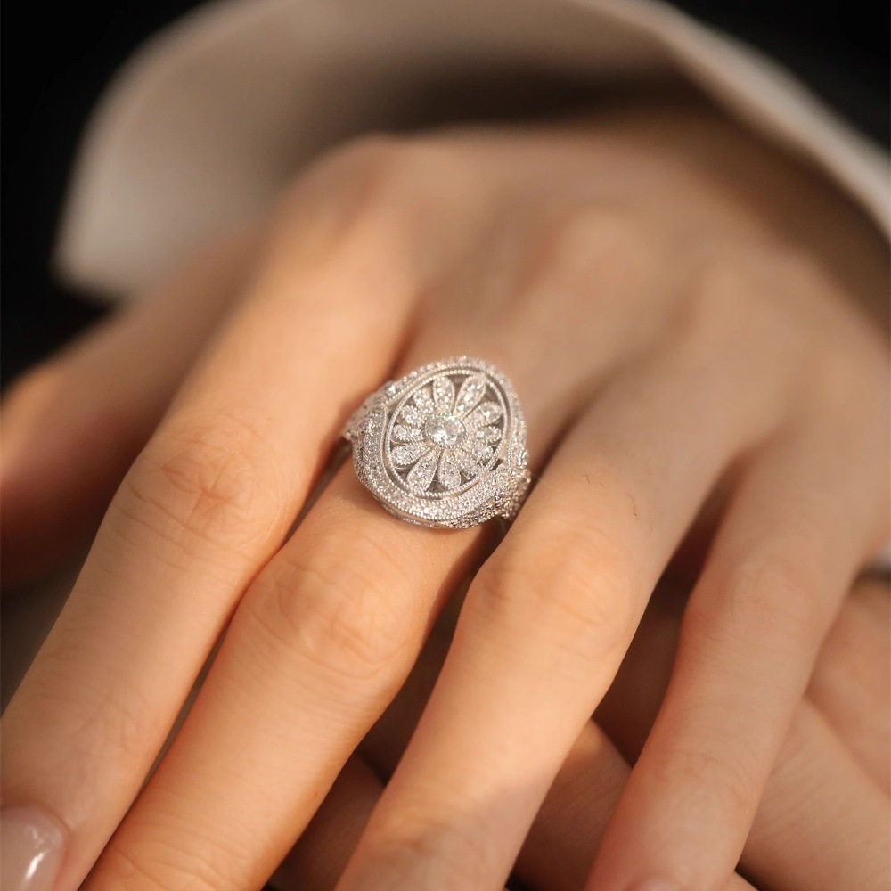 Heavy industry full zirconium Daisy ring for women, 925 silver, high-end, light luxury, retro and niche design, fashionable open index finger ring details Picture