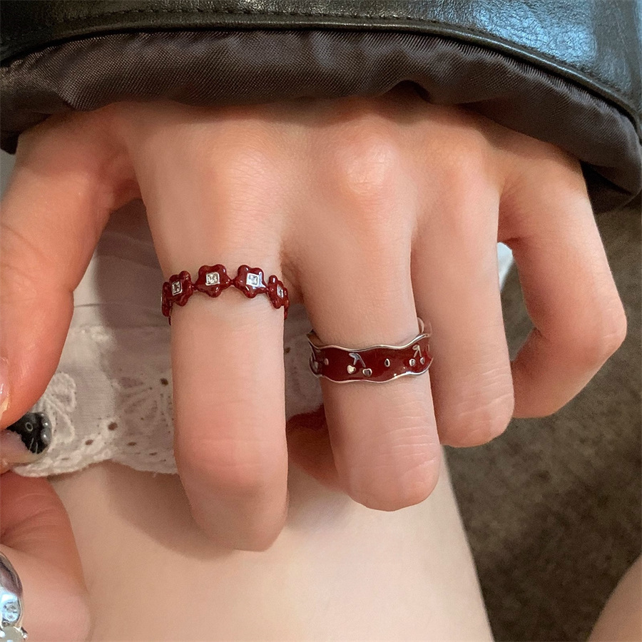 Red glazed flower cherry ring for women, retro, whitening, high-end, light luxury, versatile, niche design, open ring full figure