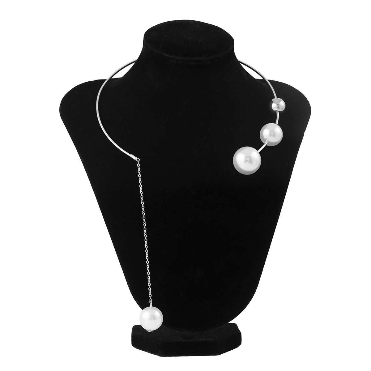 Simple geometric shape, unique round bead collarbone chain, niche design, open collar, European and American cold style imitation pearl necklace Item Picture