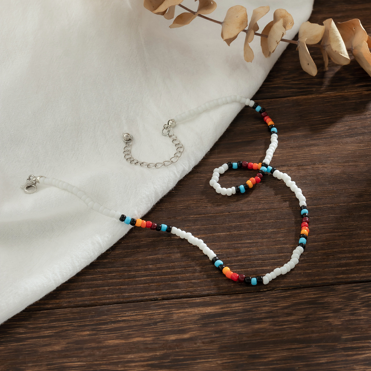 European and American cross-border jewelry, retro crushed stone beads, versatile collarbone chain, ethnic necklaces, simple rice beads, short necklace Specification drawing