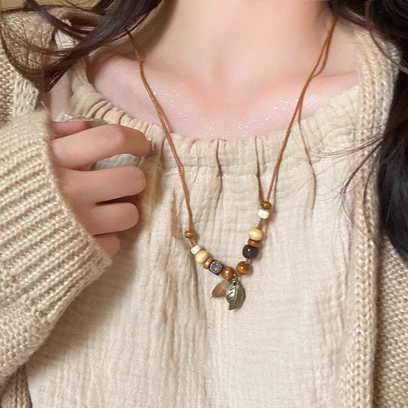 New Chinese-style dried fruit and acorn necklace for women, ins forest-themed fashion beaded, retro, versatile and high-end sweater chain accessory Specification drawing